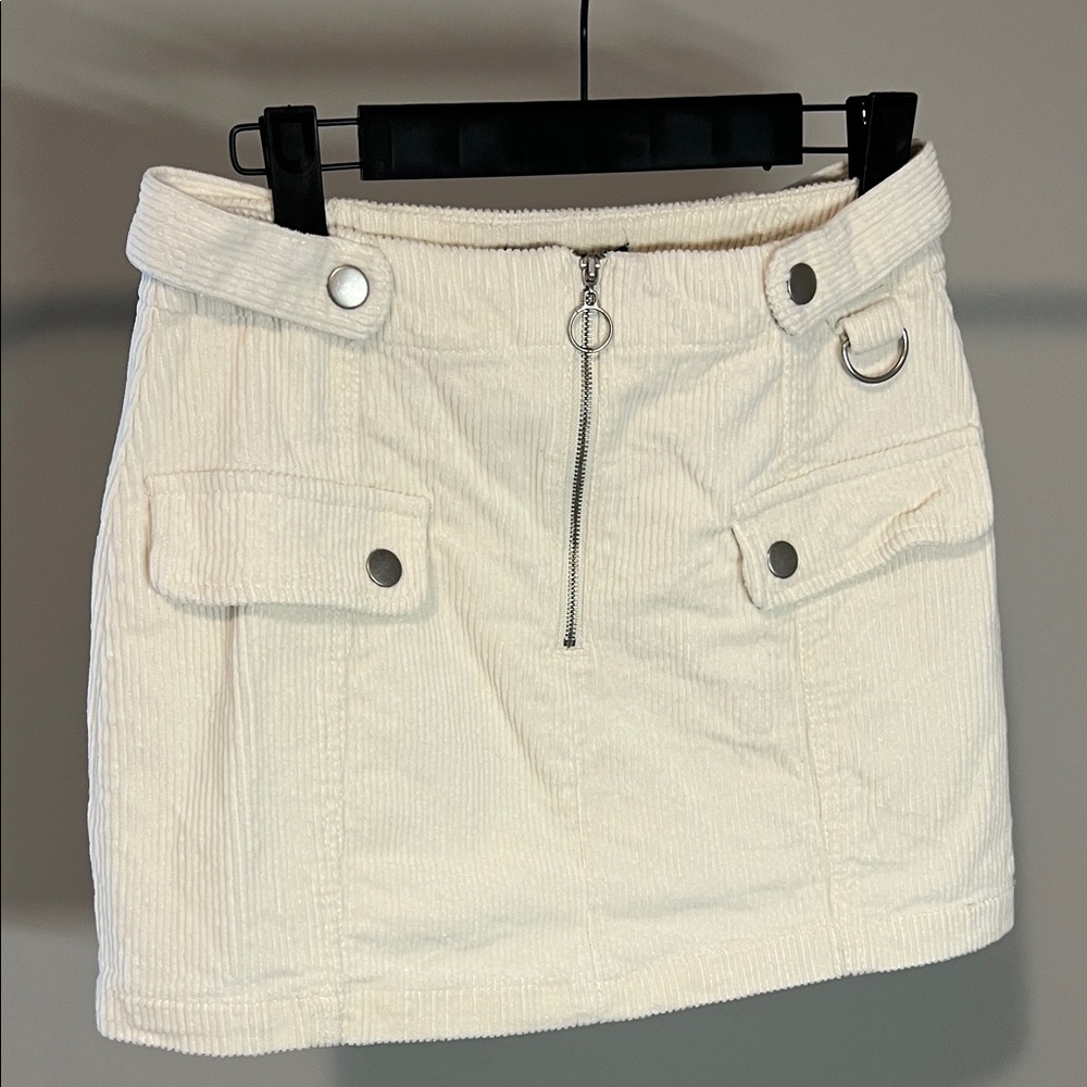 White skirt 1
